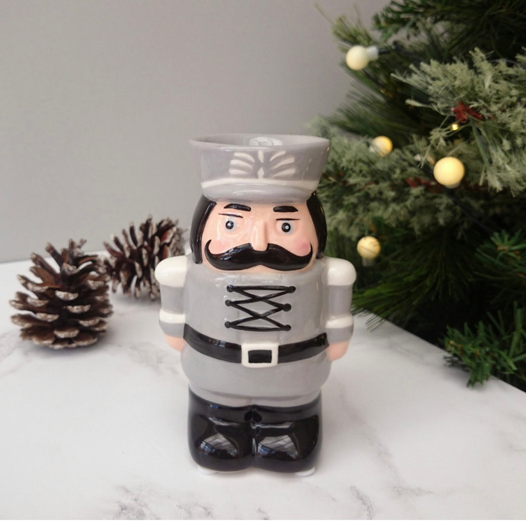 Nutcracker Oil Burner